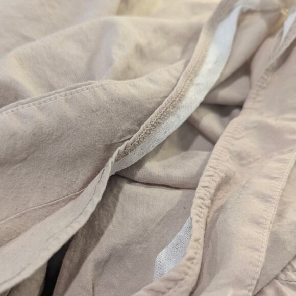 A Shirt Thing Ruffle Neck Curved Hemline Penelope Cabo Top P/S - Picture 8 of 15